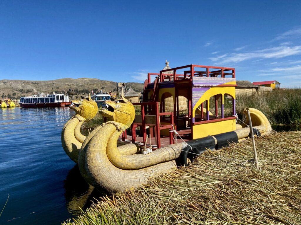 ペルー、プーノ、ウロス島