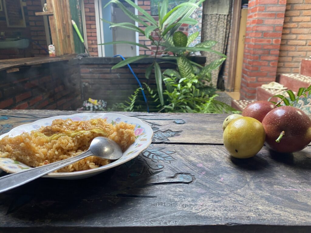 インドネシア