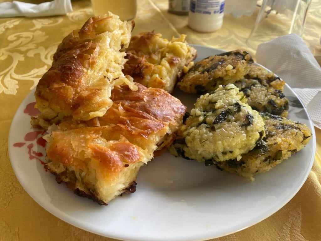 朝ごはんに出たビュレク（パイ）