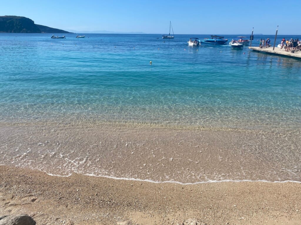 底まで見える浅瀬